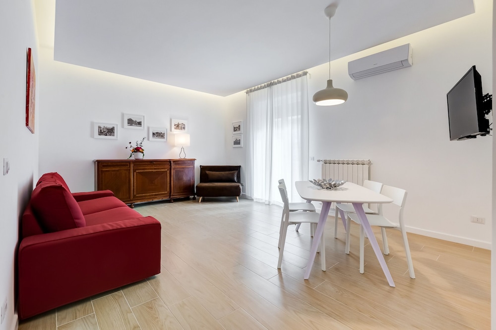 Lovely 3 rooms apartment close Trastevere Station 12/25