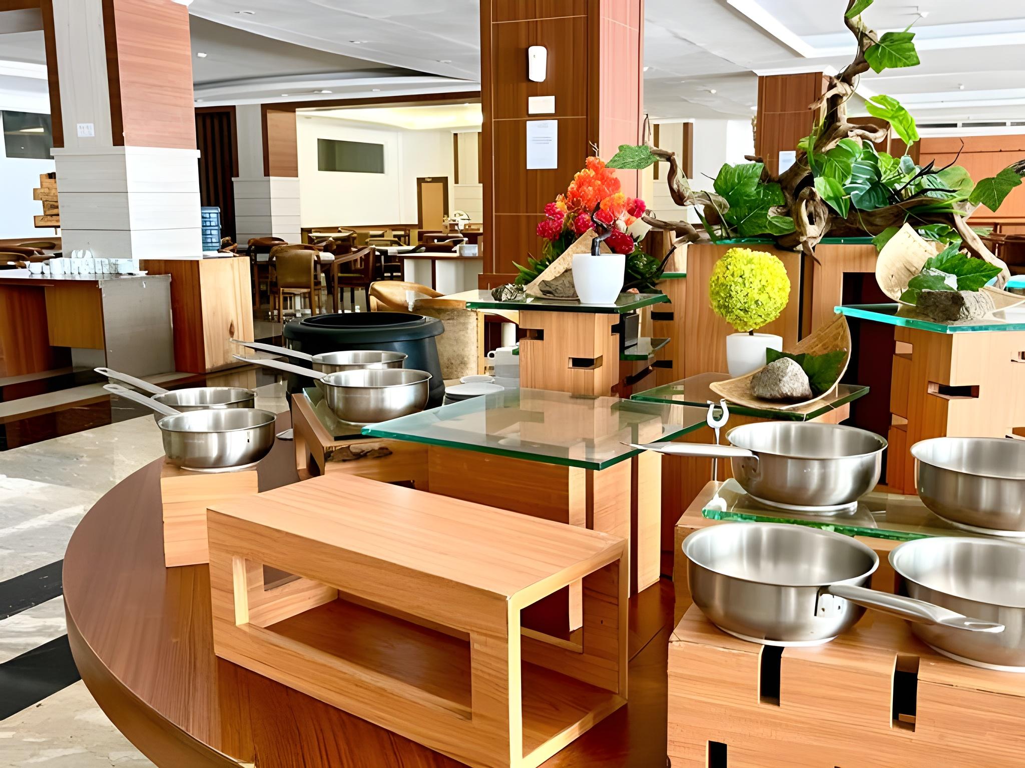 Grand Asrilia Hotel 35/50