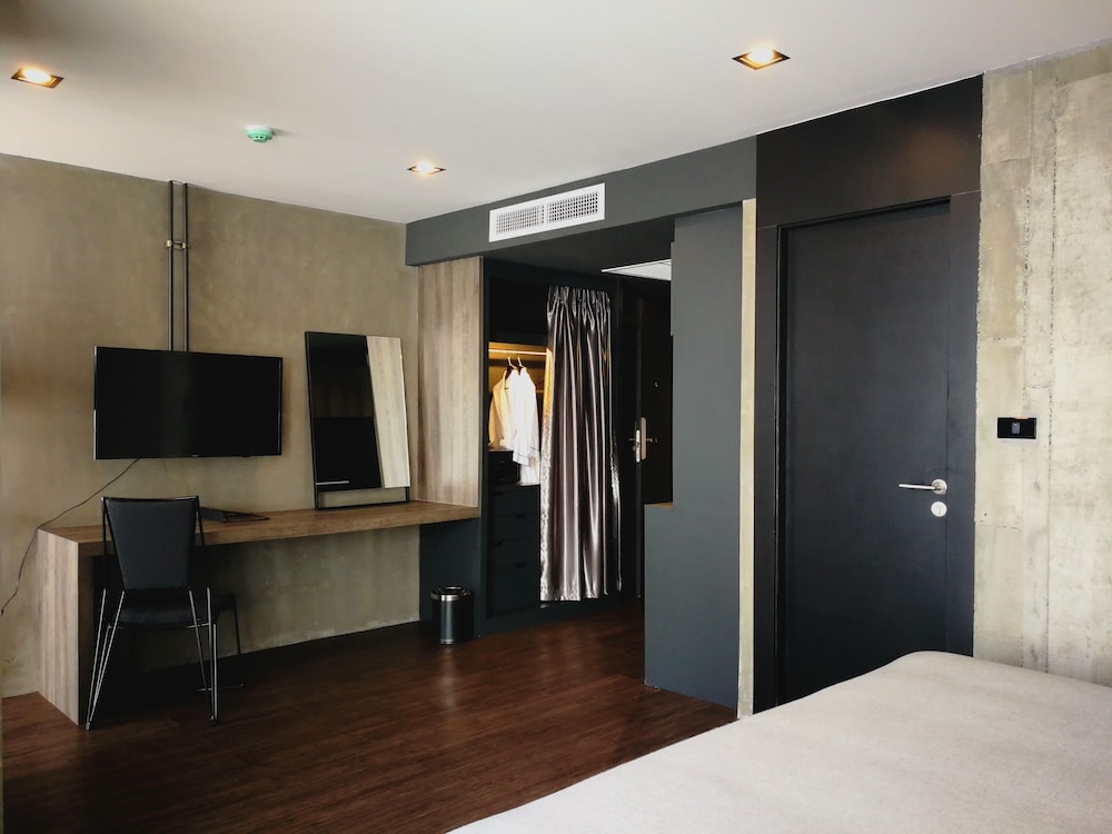 S Hadyai Hotel 61/68