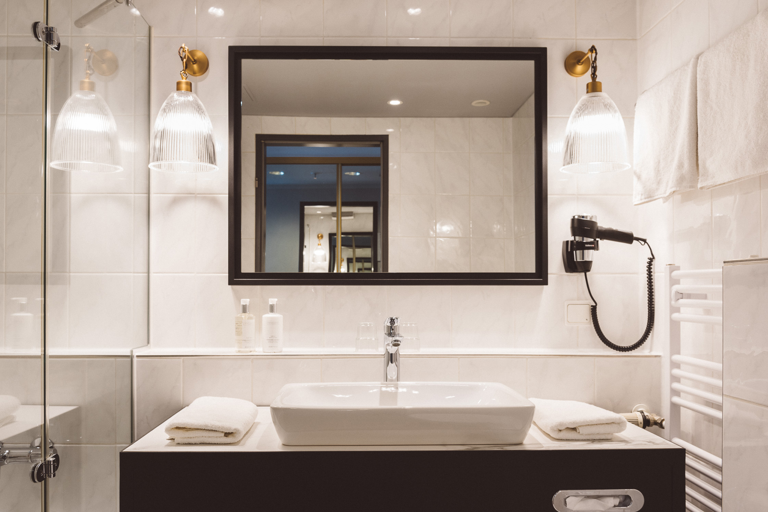 غرفة قياسية بسرير مزدوج أو سريرين منفصلين، Hotel Berlin, Berlin, a member of Radisson Individuals 3/3