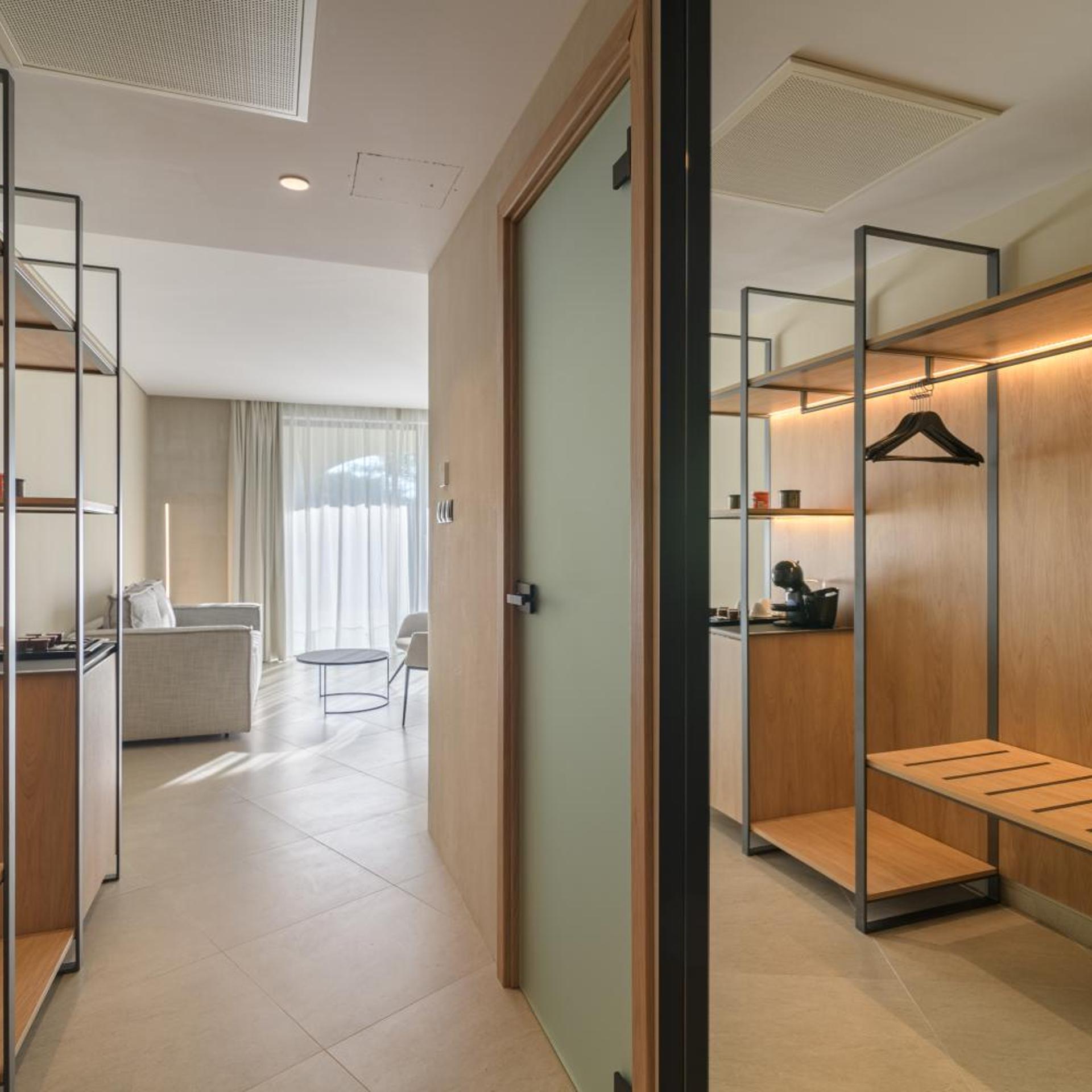 Premium, Studio, Park View, Corner