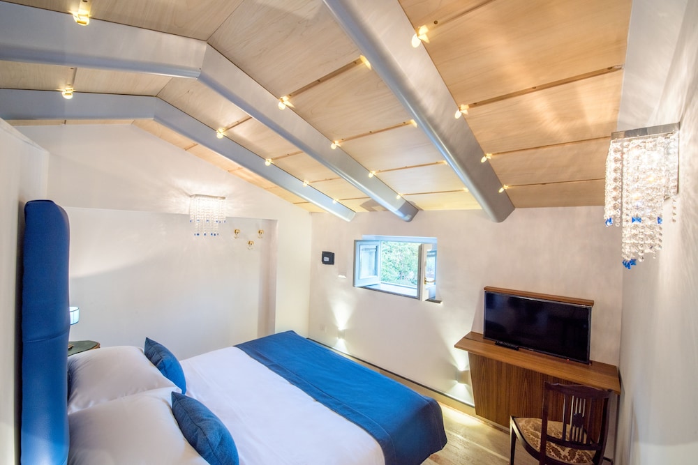 Don Antonino Relais Hotel 32/71