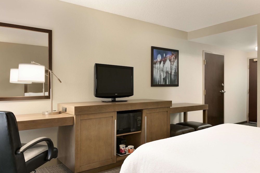Hampton Inn And Suites Hershey 50/51