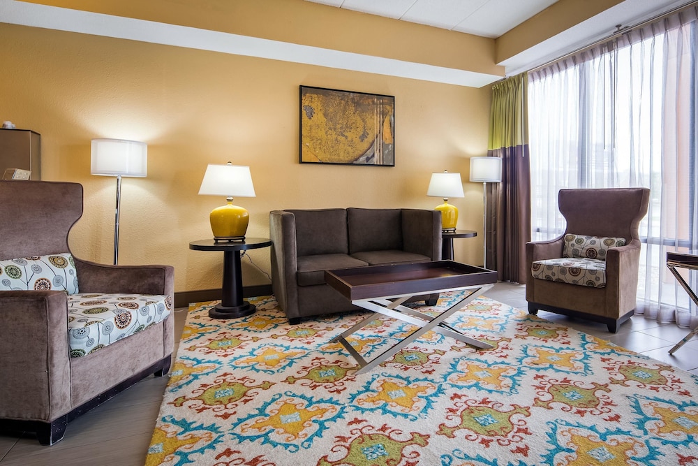 Quality Inn and Suites Southport 26/36