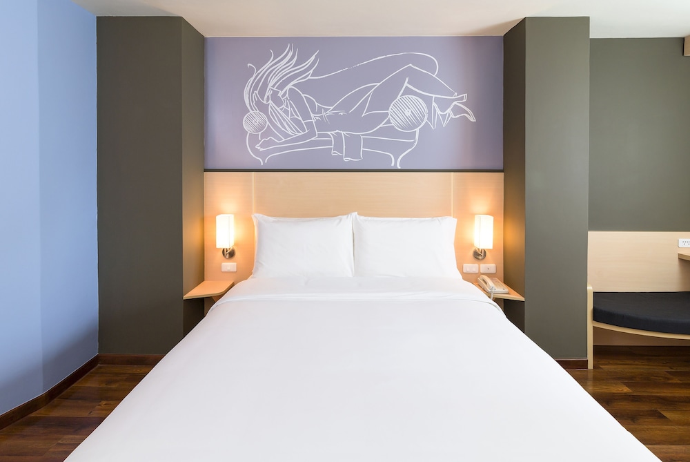 IBIS VIENTIANE NAM PHU 13/25