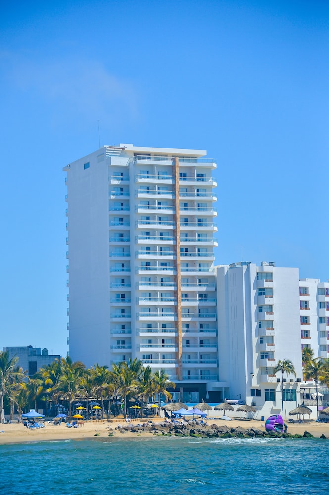 Pacific Palace Beach Tower Hotel 5/65