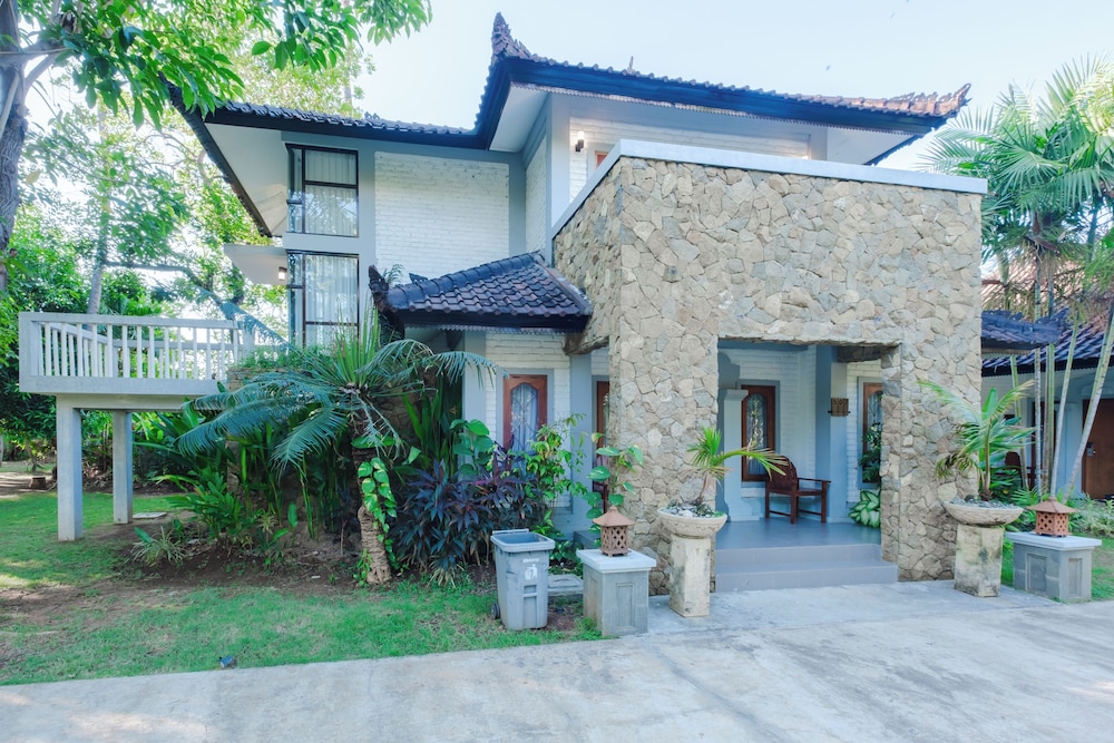 Brits Resort Lovina in Buleleng