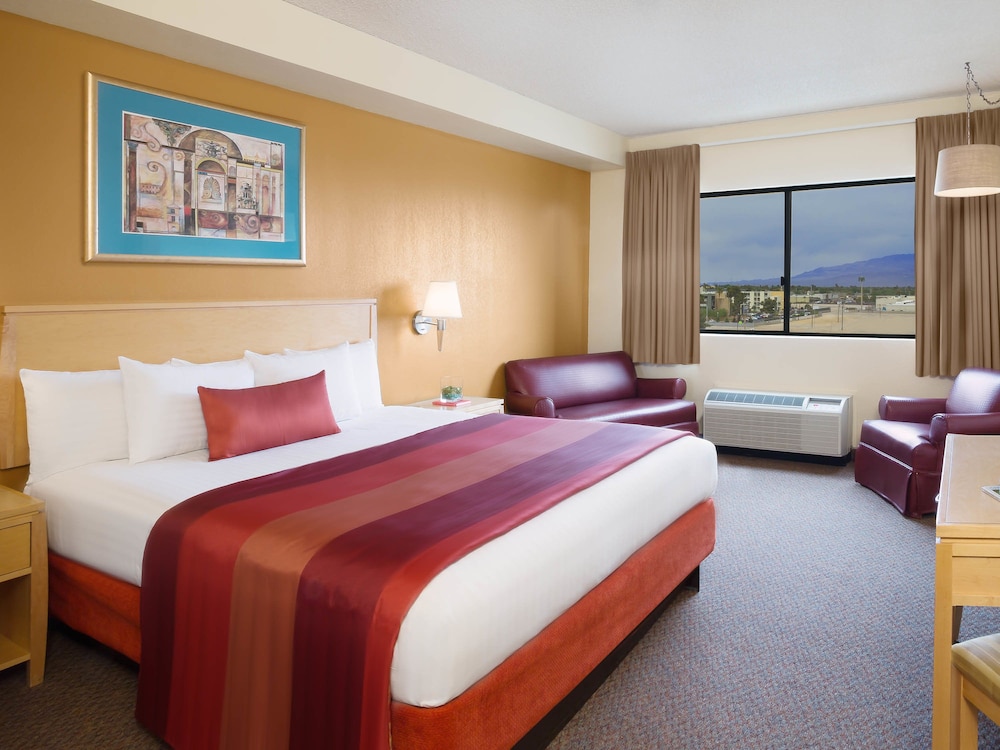 Meadows, Deluxe, King Bed
