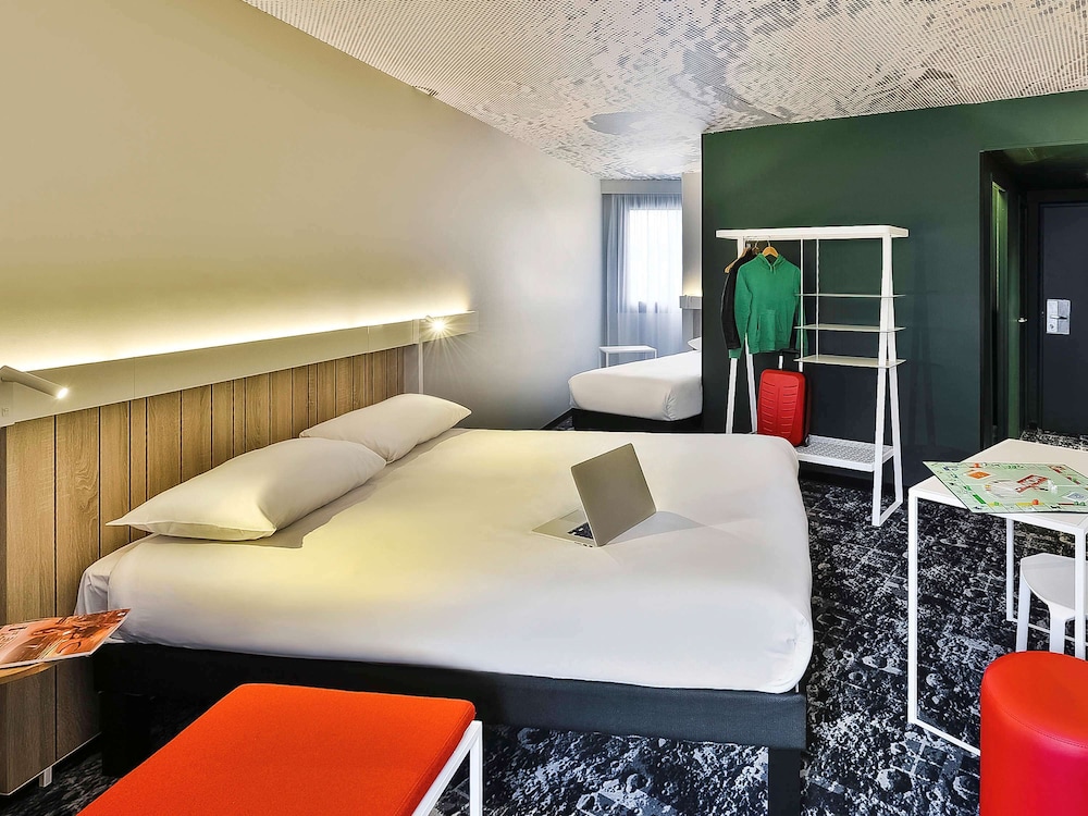 JUNIOR, DOUBLE BED