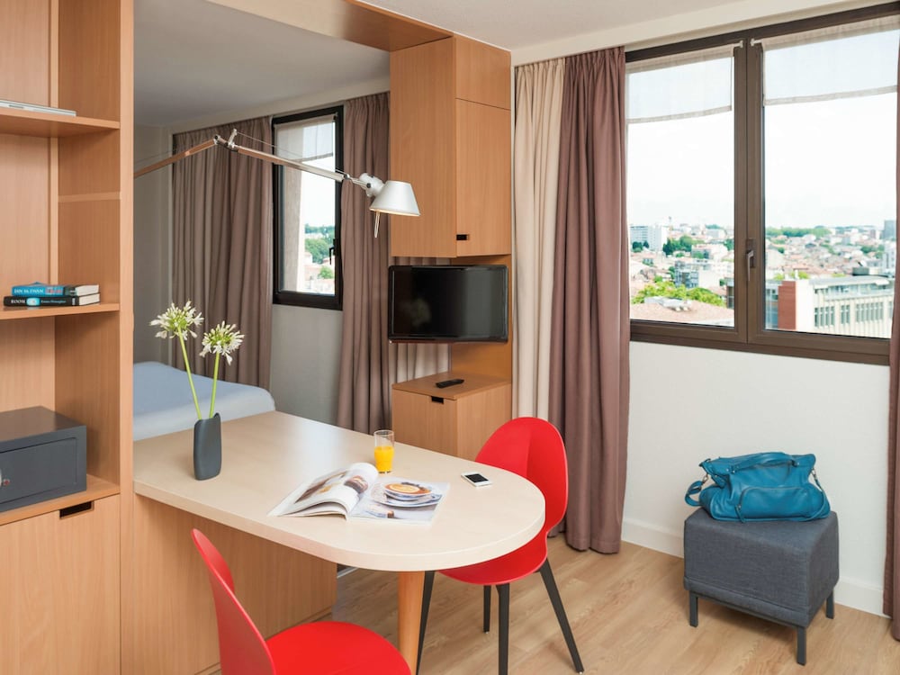 FirstName Toulouse Residence, part of JdV by Hyatt 40/71