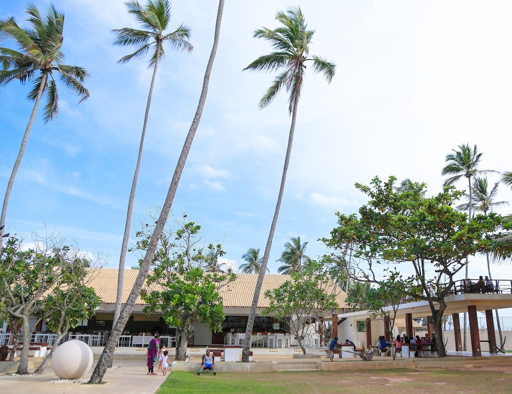 Pegasus Reef Hotel 67/75