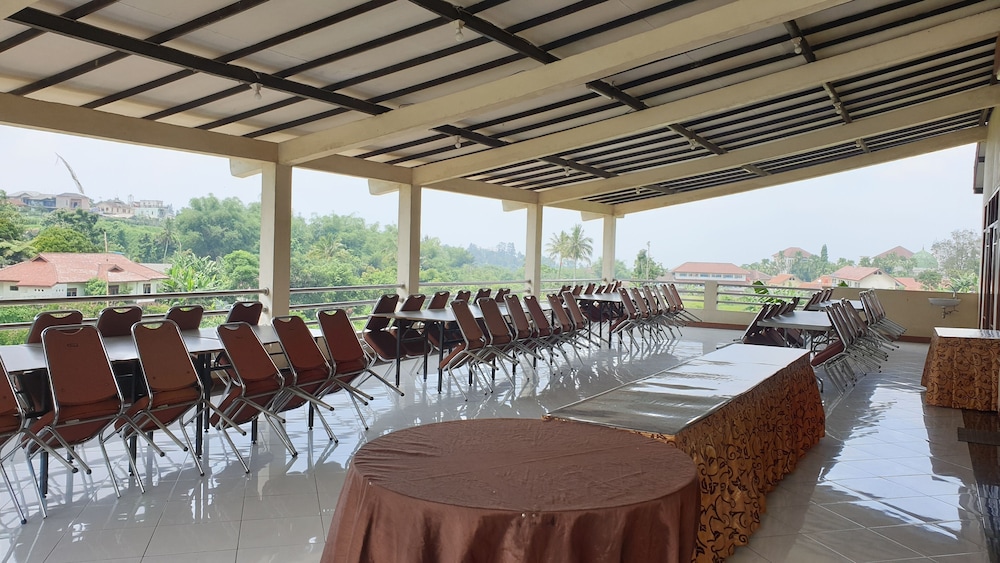 Aries Biru Hotel and Villa 26/49