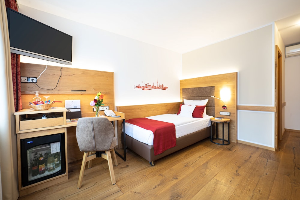 ROOM, SINGLE, SINGLE BED