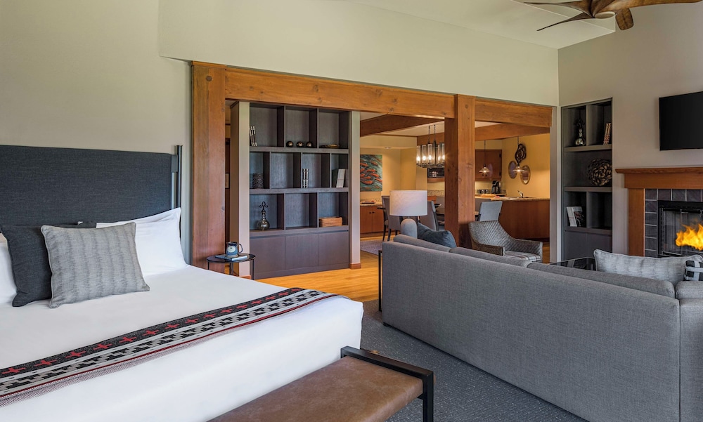 River, Suite, King Bed