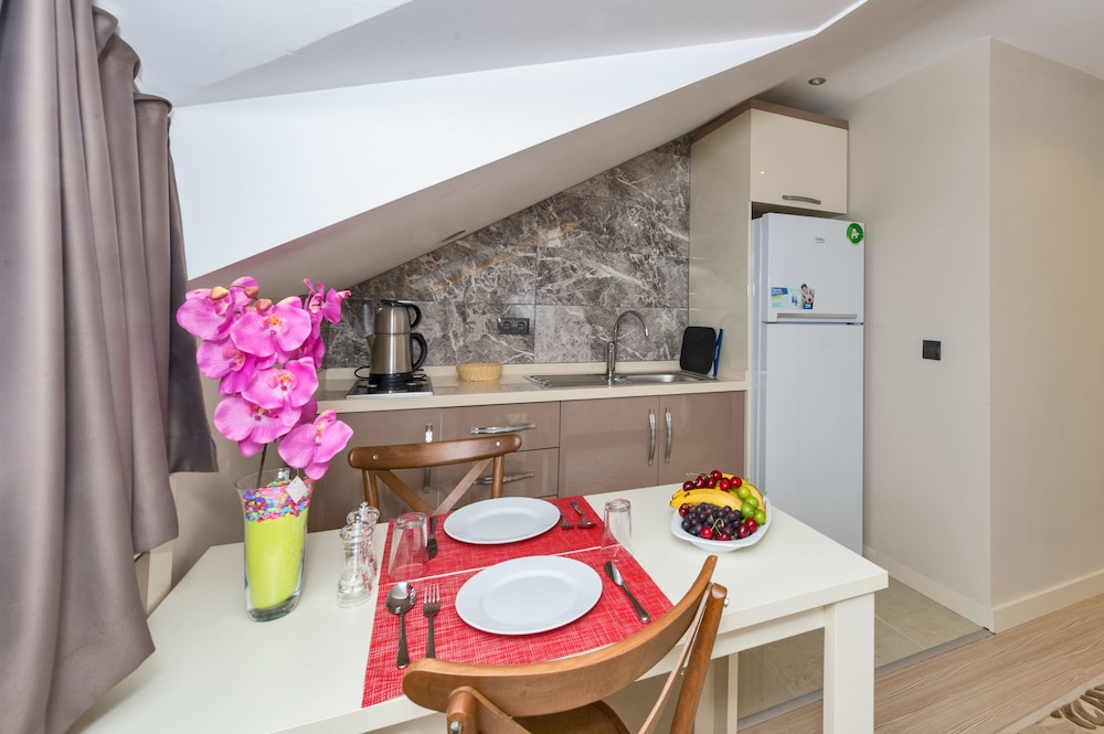 Gen Suites 45/50