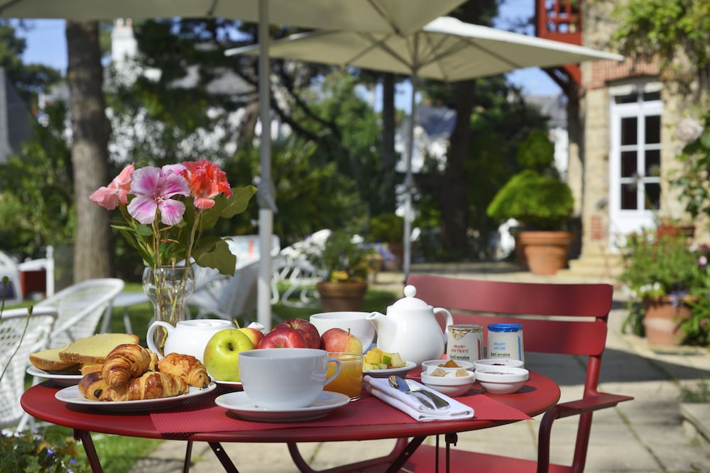 Saint Christophe Hotel 33/50