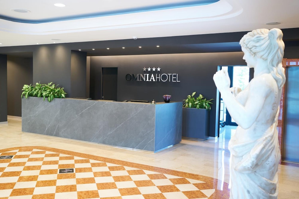 Hotel Omnia 6/50