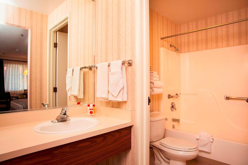 Carson Valley Motor Lodge and Suites 49/50
