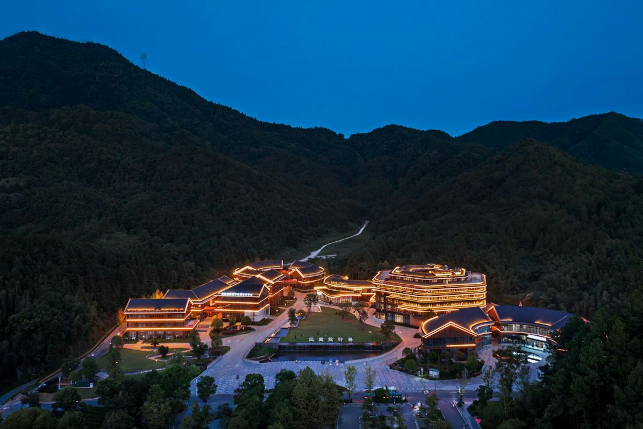 Hilton Garden Inn Jingdezhen Taoyuan Valley 6/41