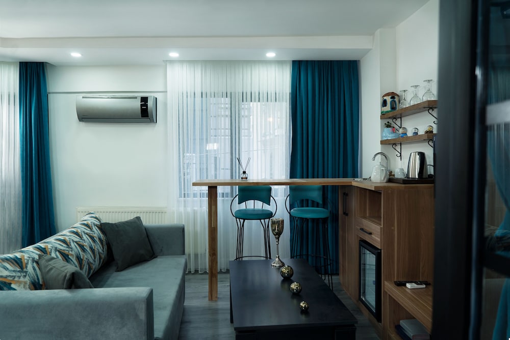 Taksim Yazici Residence 44/68