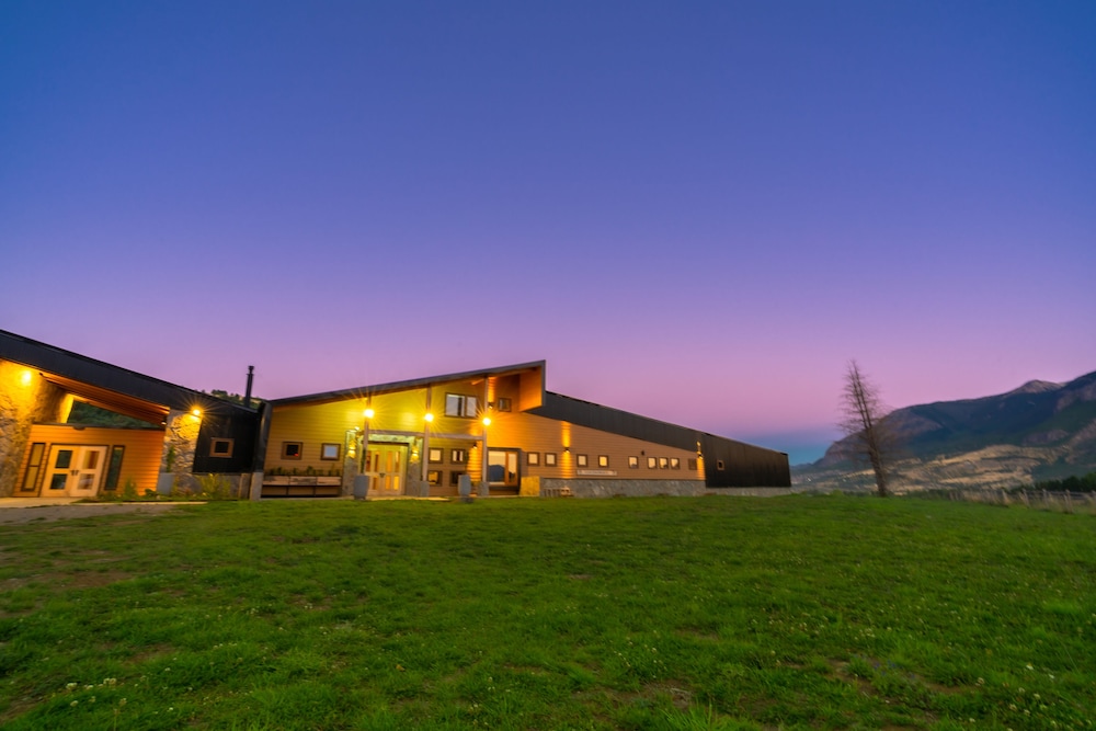 Calafate Apart Hotel 2/25
