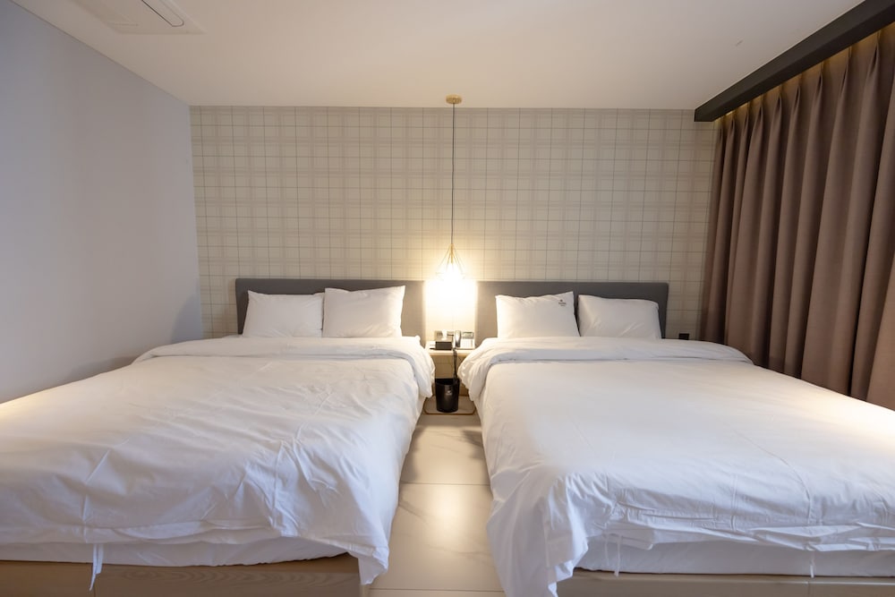 Hound Hotel Seomyeon-Bumcheon 11/50