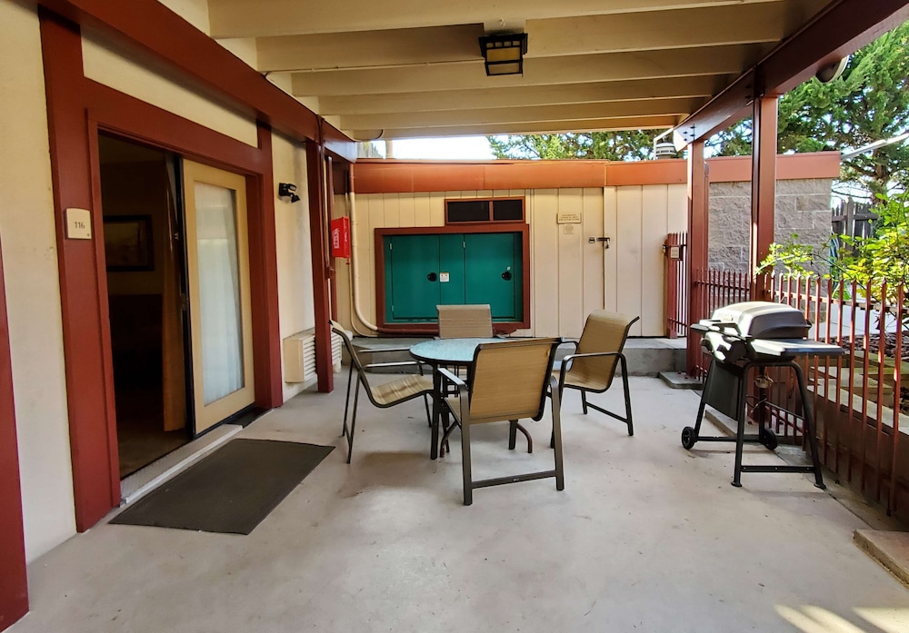 Best Western Plus Humboldt House Inn 37/44