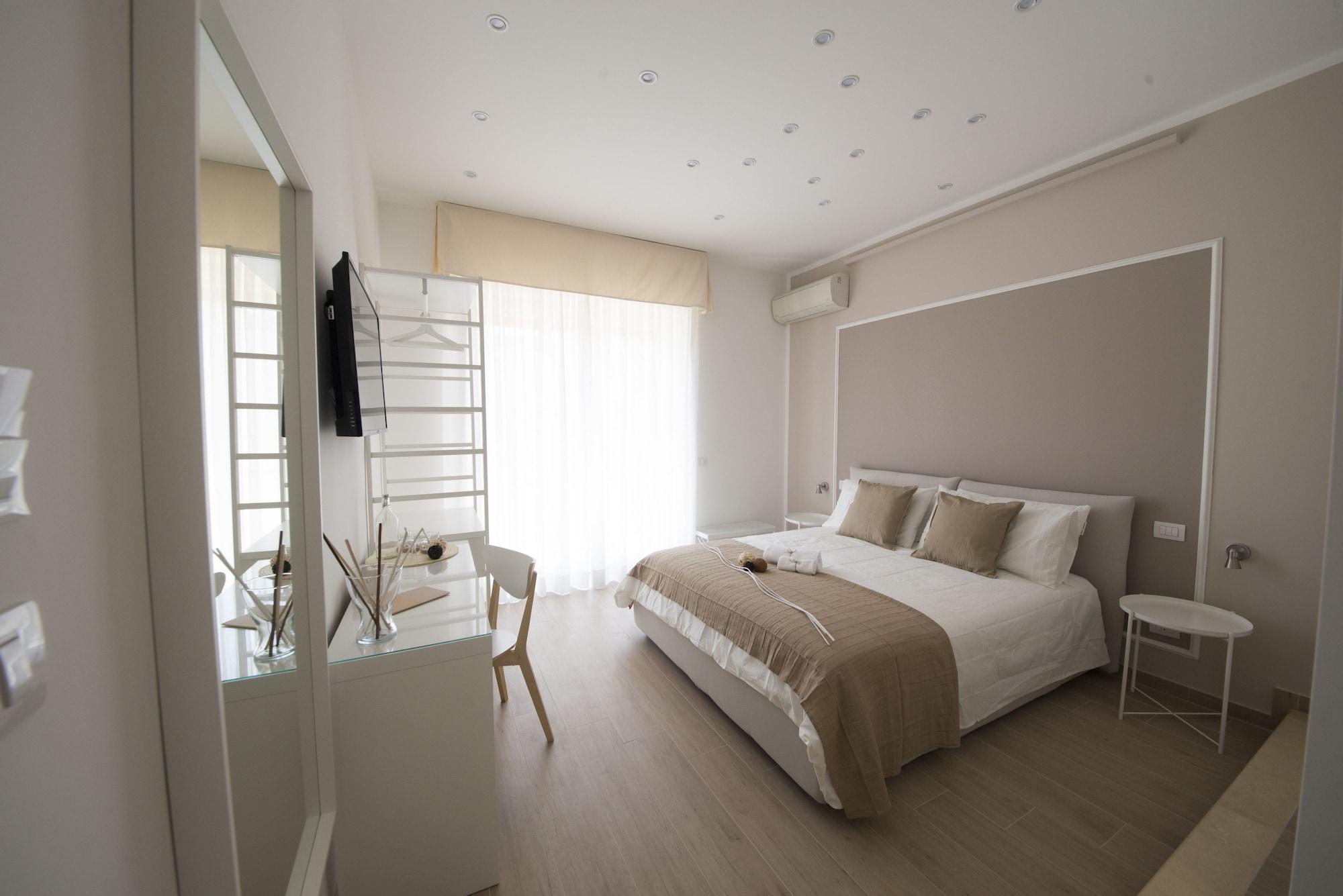 B&B Chérie - Centro Di Salerno 10/21