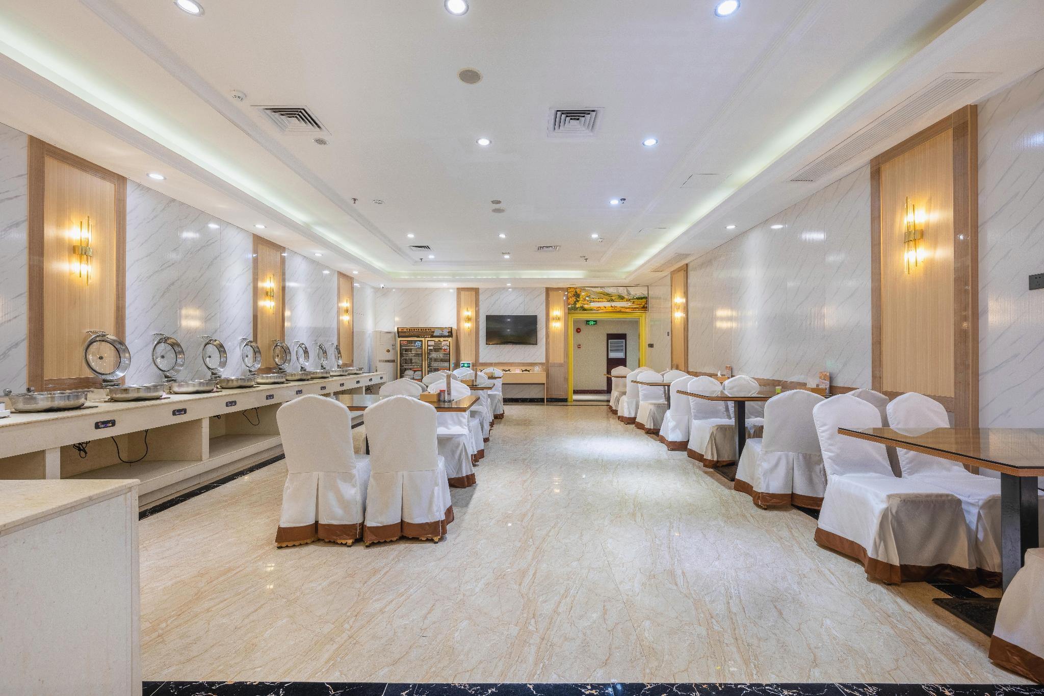 Vienna Hotel (Dongguan Changping Avenue) 40/57