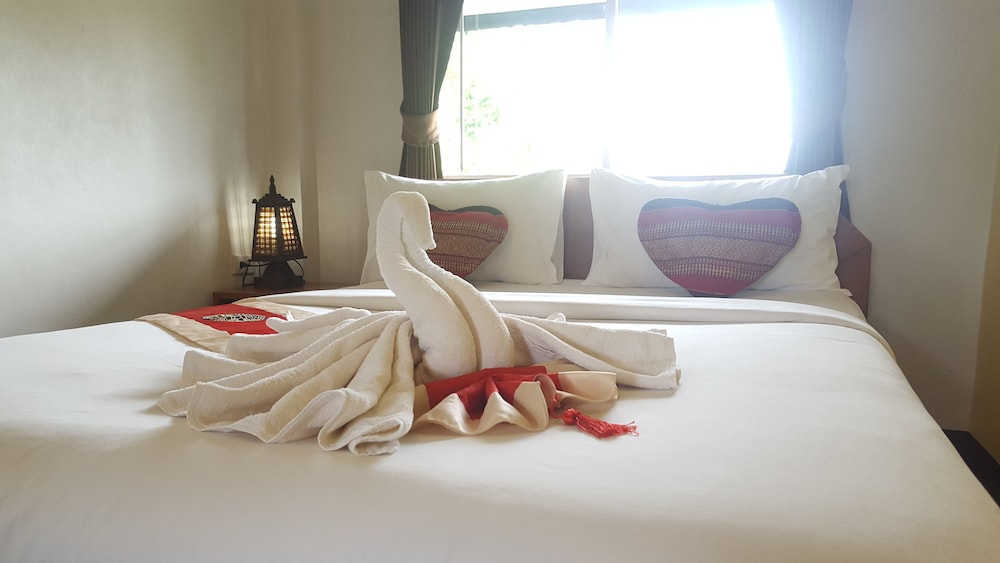 First & Frang Hotel 23/70
