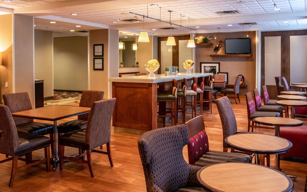 Hampton Inn Gloucester 51/61