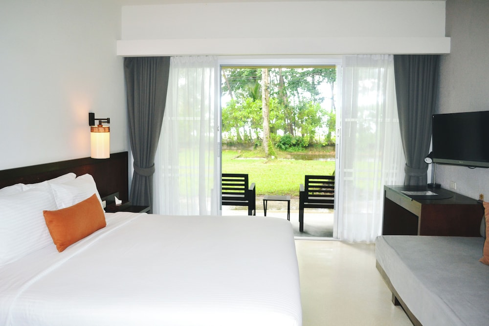 The Grand Southsea Khaolak Beach Resort 15/48