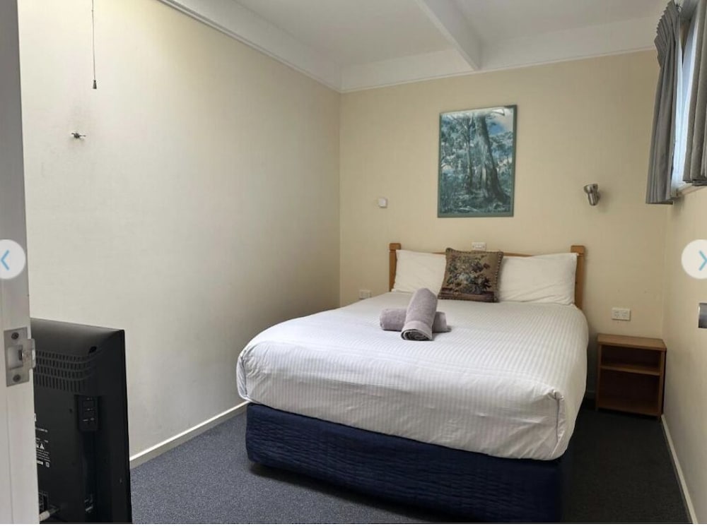 BANJO PATERSON MOTOR INN 18/50