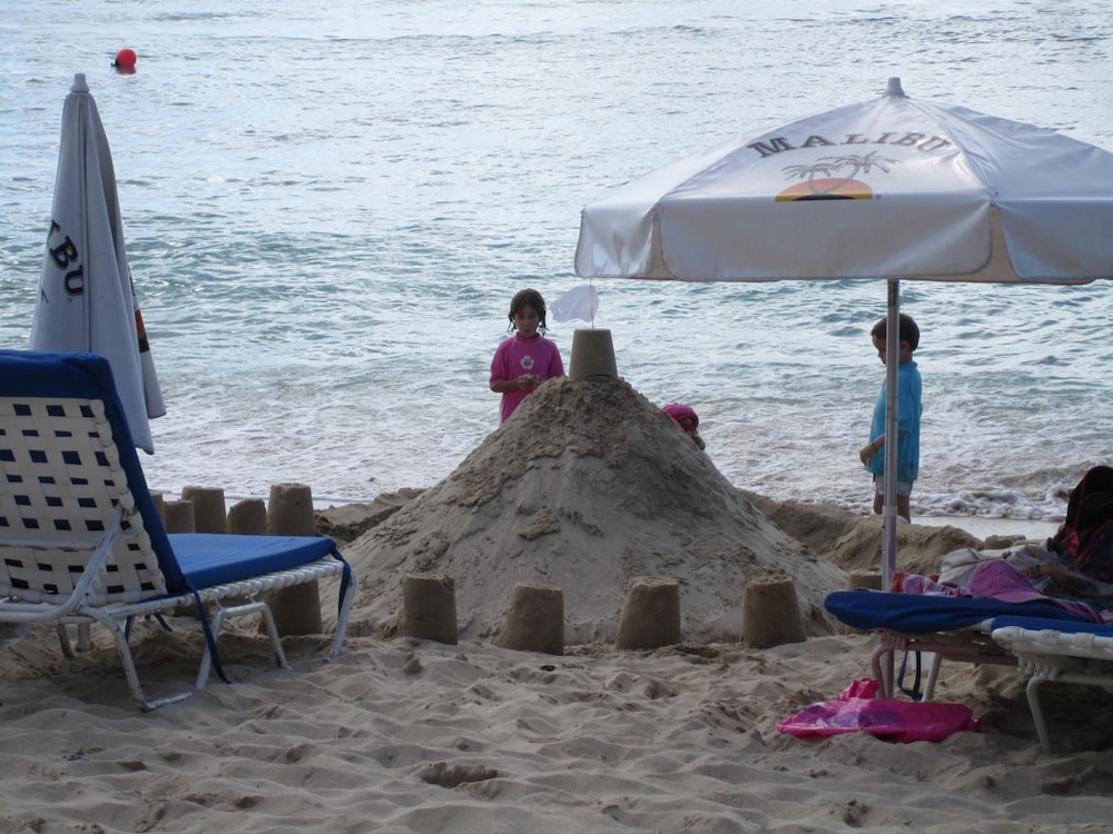 Sunswept Beach Hotel 33/44