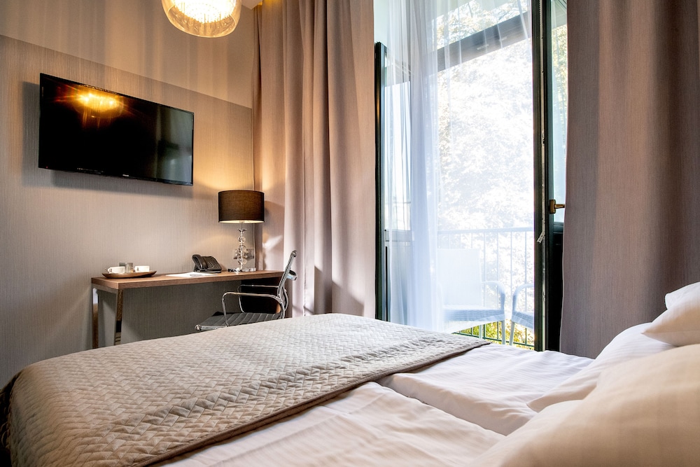 Plaza Boutique Hotel 9/68