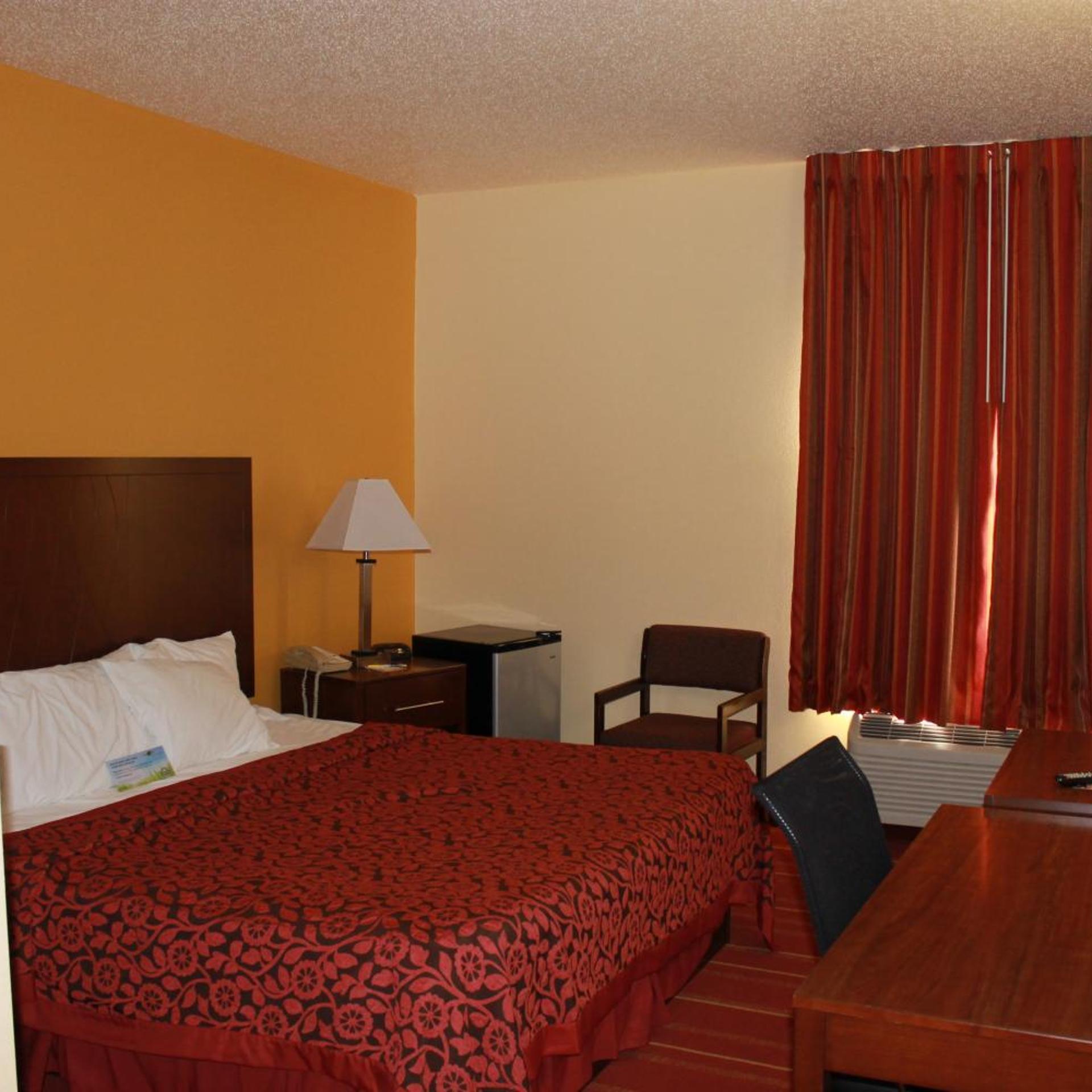 Days Inn by Wyndham Walcott Davenport 5/58