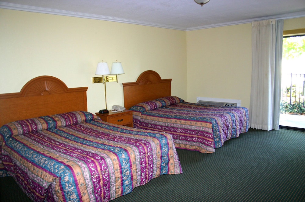 Heritage Inn Express Roseville 14/51