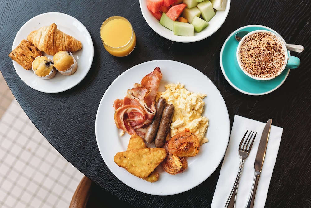 Rydges Canberra 26/59