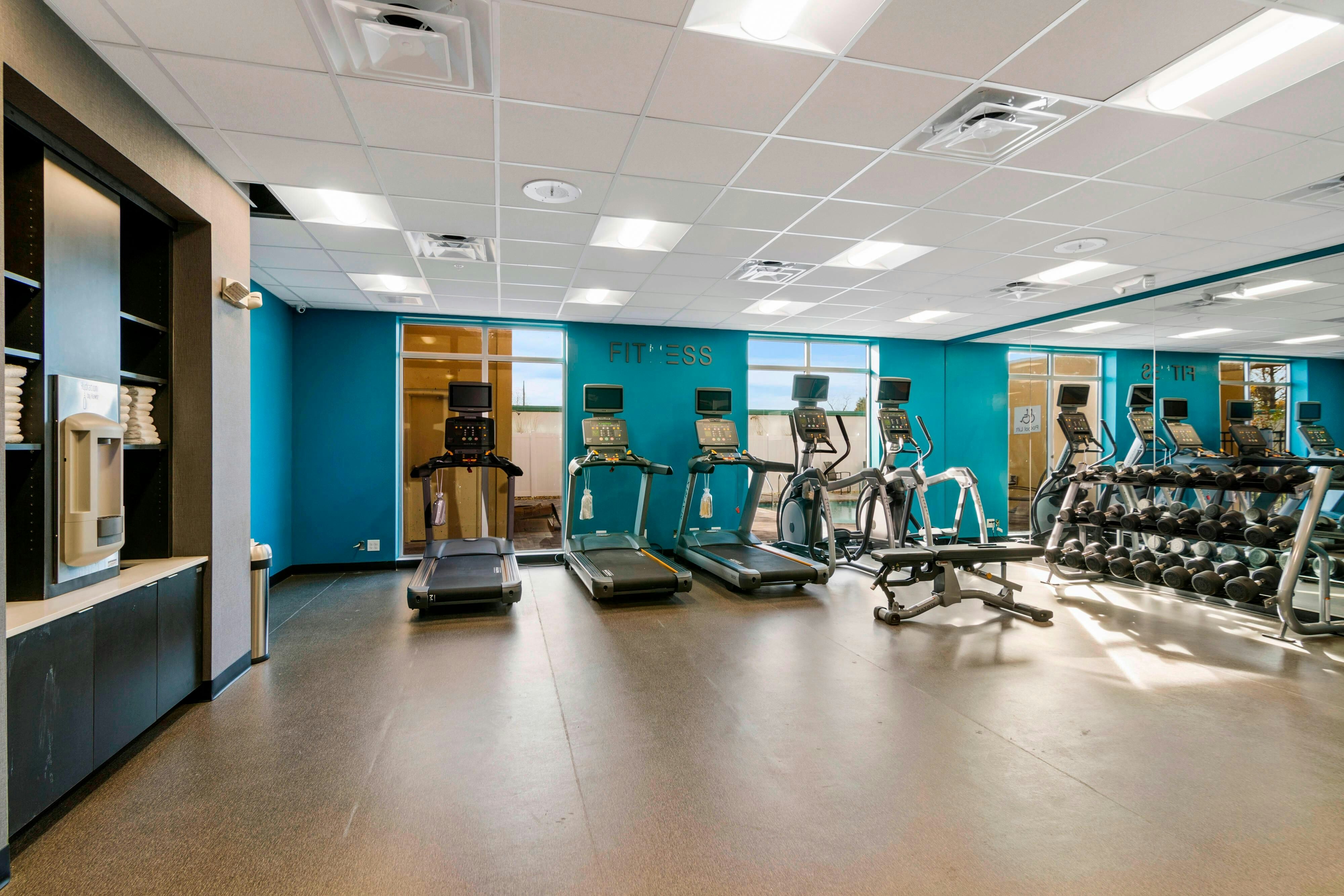 Fairfield Inn & Suites by Marriott St Petersburg North 11/25