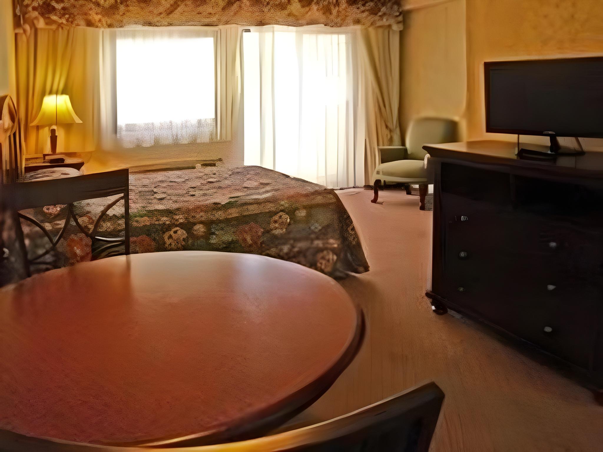 Guam Airport Hotel 22/33