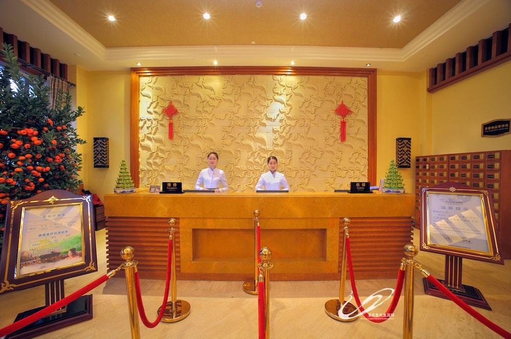Country Garden Holiday Hot Spring Hotel photo3