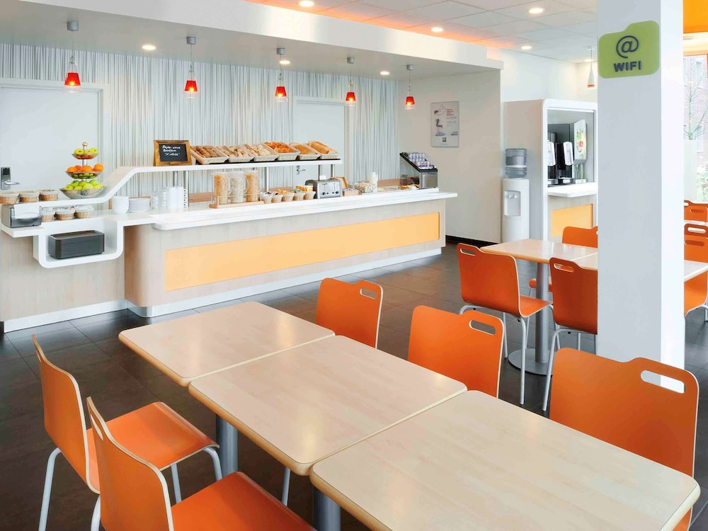 Ibis Budget Brussels South Ruisbroek 15/67