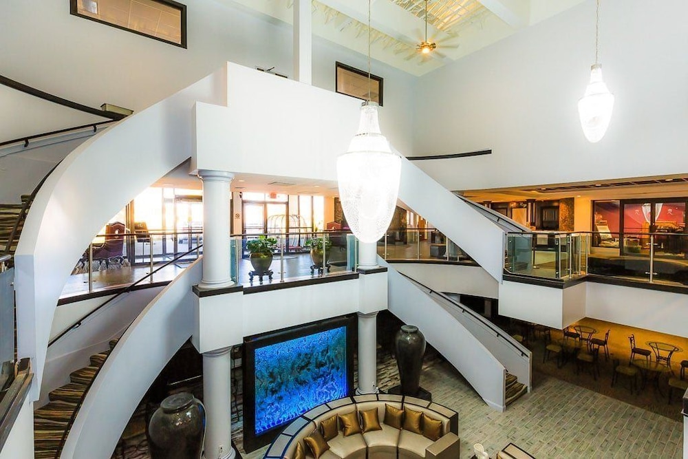Regalia Hotel and Conference Center 40/68