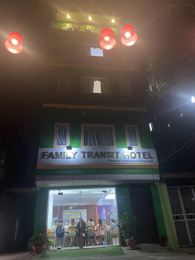 Family Transit Hotel 3/68