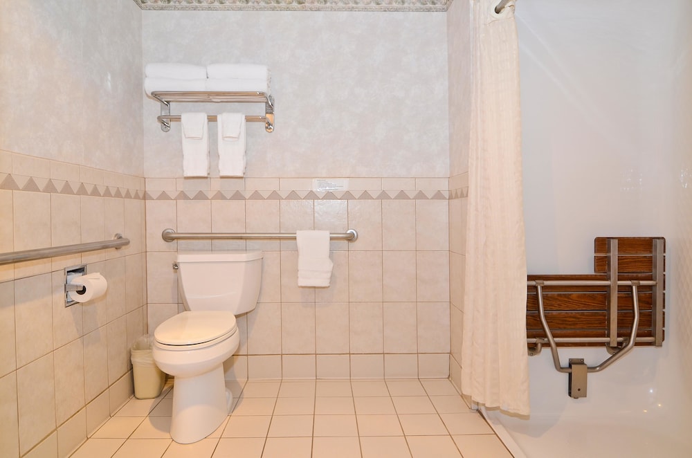Best Western Northwoods Lodge 12/39