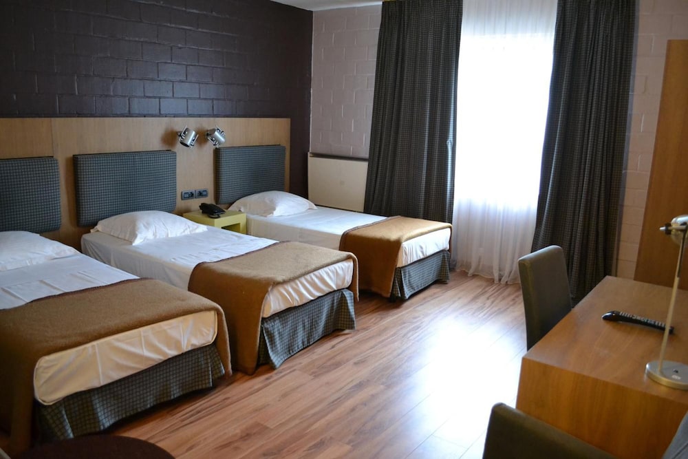 Eurocap Hotel 7/29