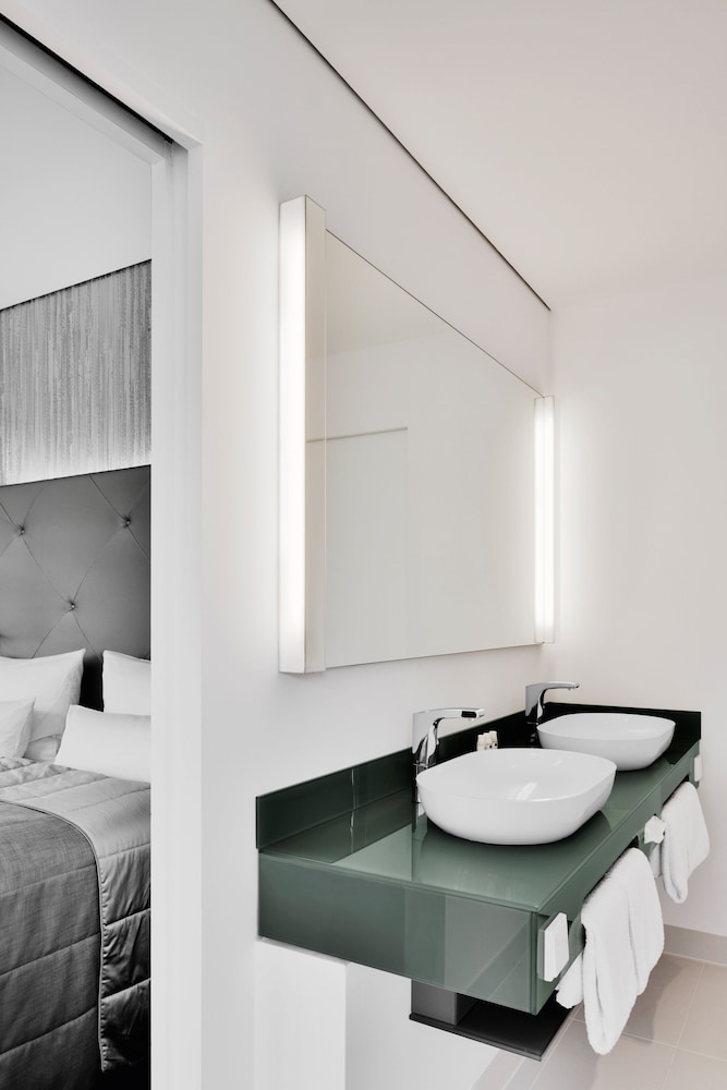 COSMO Hotel Berlin Mitte 25/52