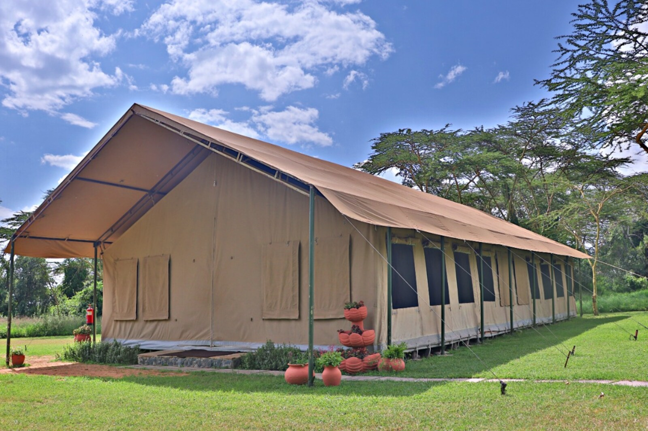 Sweetwaters Serena Camp 6/50