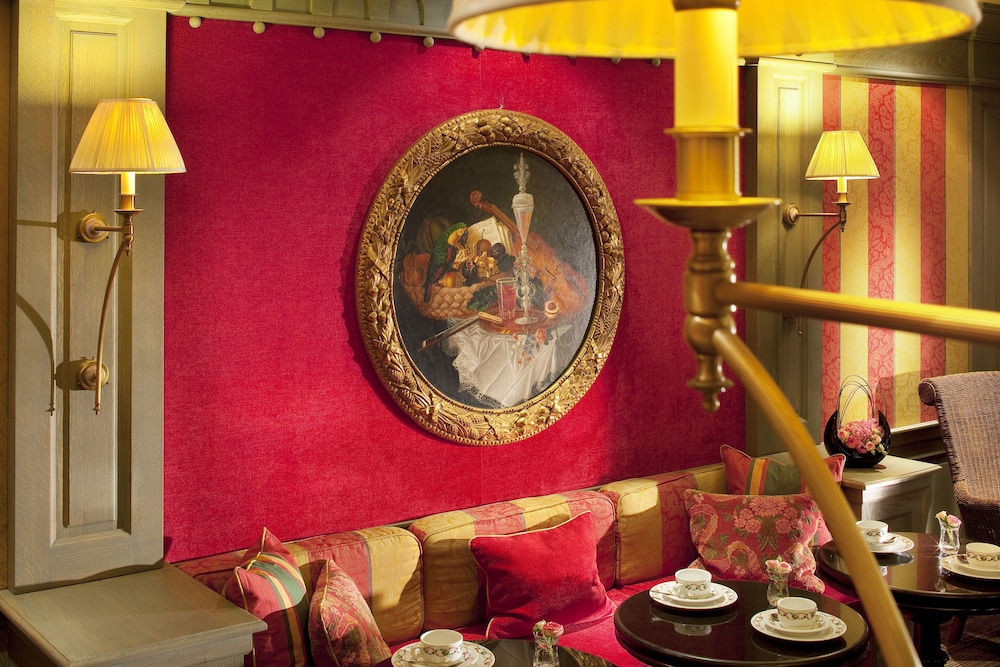 Hotel Chambiges Elysees 42/43
