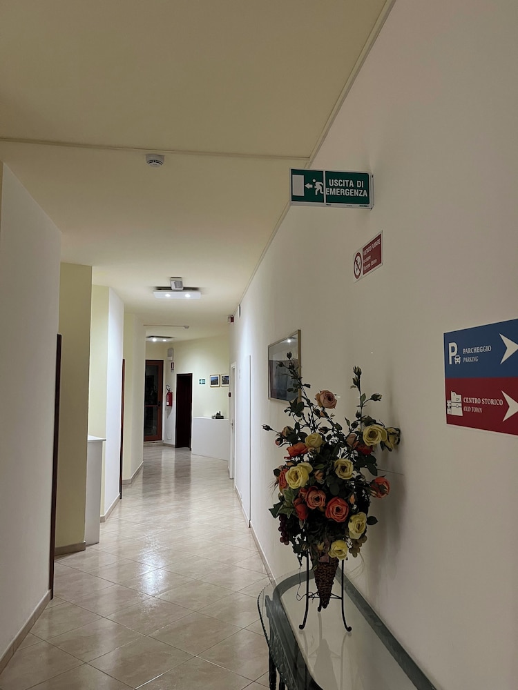 Degli Ulivi 33/51